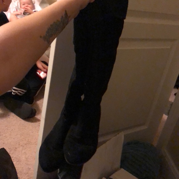 boots - Picture 2 of 2